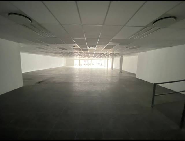 530M² OFFICE TO LET IN SOMERSET WEST CENTRAL